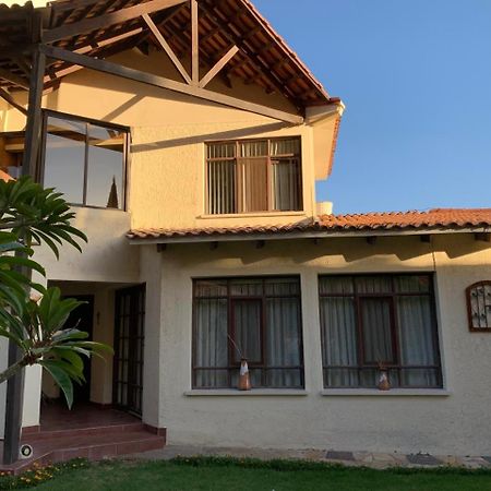 Apartamento Con Jardin Cochabamba Eksteriør billede