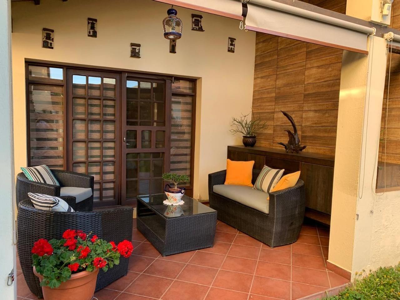 Apartamento Con Jardin Cochabamba Eksteriør billede