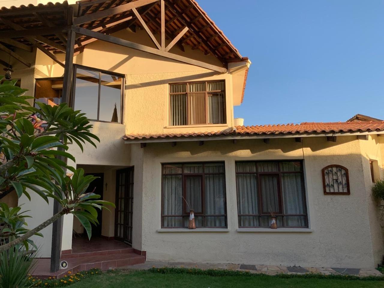 Apartamento Con Jardin Cochabamba Eksteriør billede