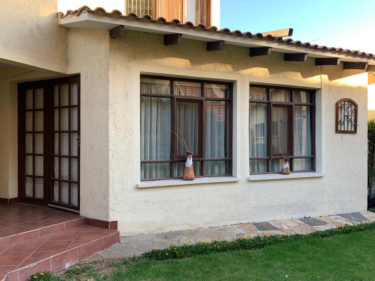 Apartamento Con Jardin Cochabamba Eksteriør billede