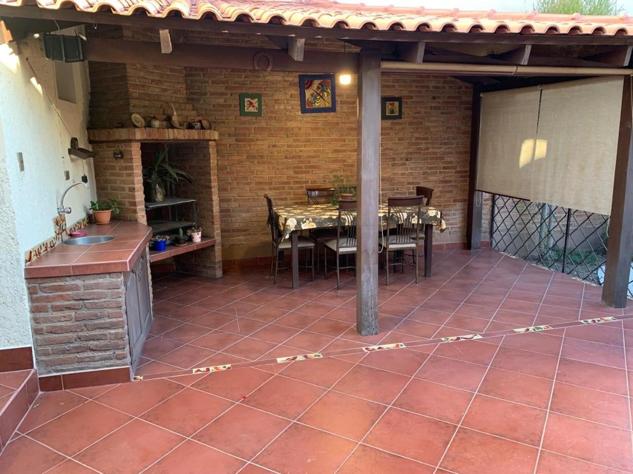 Apartamento Con Jardin Cochabamba Eksteriør billede