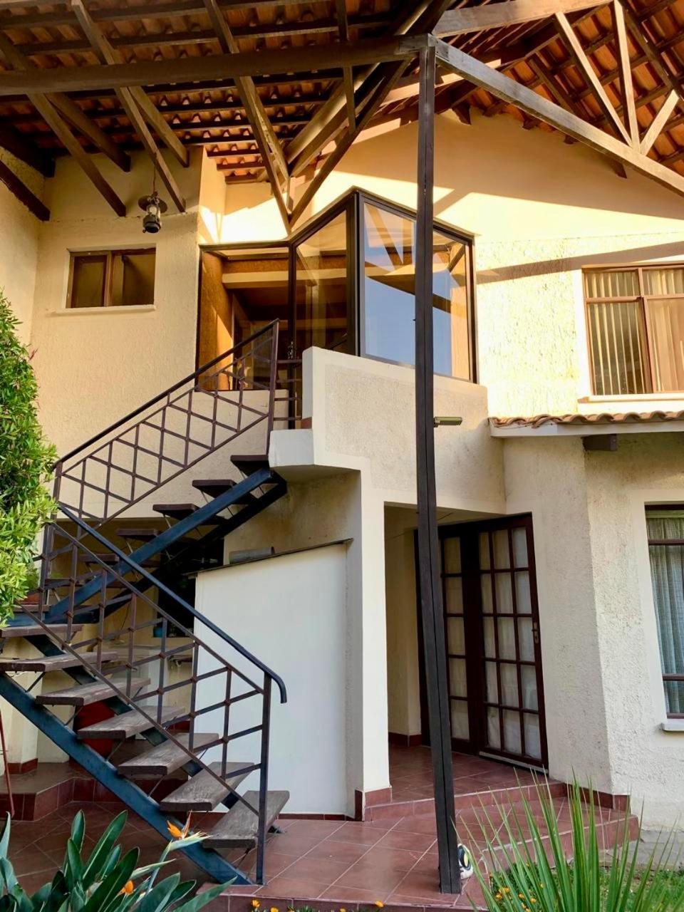 Apartamento Con Jardin Cochabamba Eksteriør billede