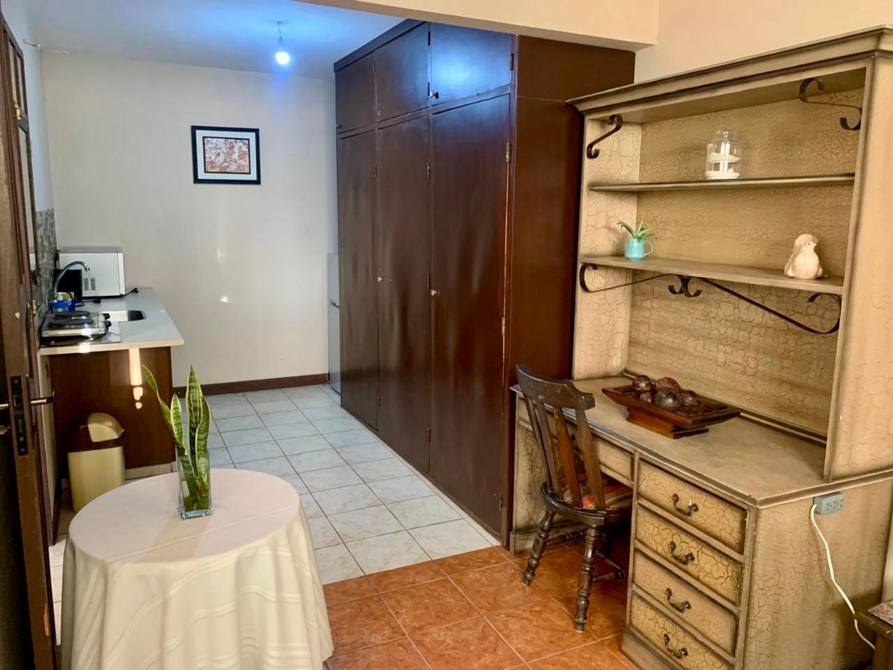 Apartamento Con Jardin Cochabamba Eksteriør billede