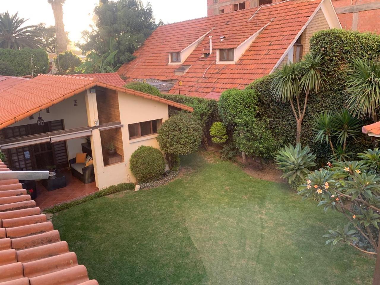 Apartamento Con Jardin Cochabamba Eksteriør billede