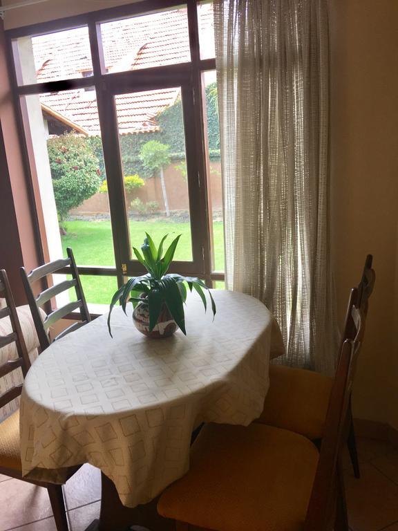 Apartamento Con Jardin Cochabamba Eksteriør billede